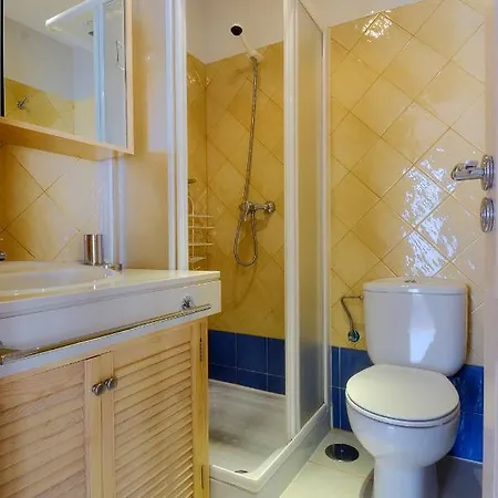 Immaculate 2-bed No 3 In Apartment Playa Blanca (Lanzarote)